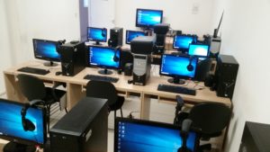 laboratório de informática da ACERGS